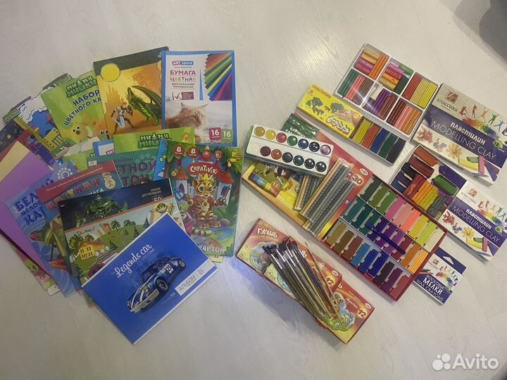 Набор школьника для рисования и лепки