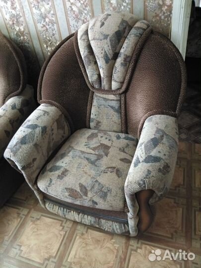 Диван и кресло