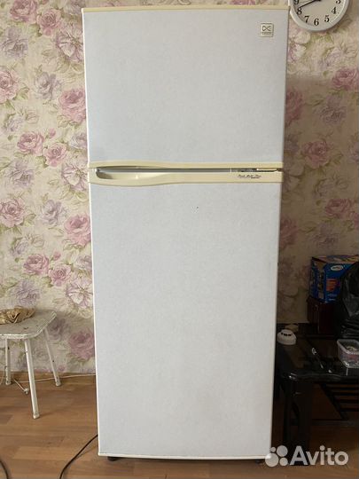 Холодильник daewoo