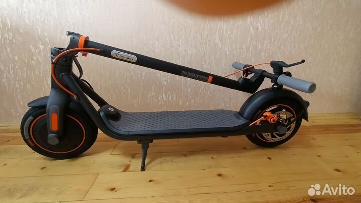 Электросамокат Ninebot KickScooter F40 5км