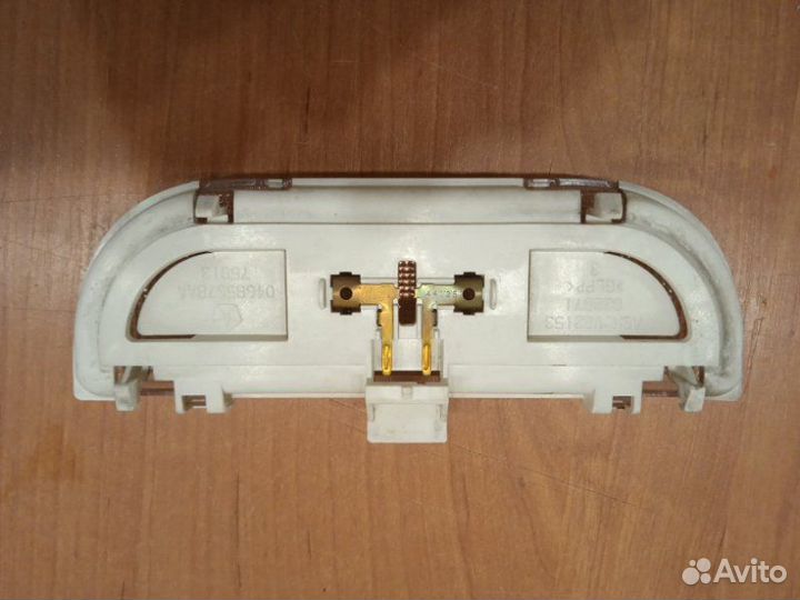 Плафон подсветки багажника правый Chrysler Voyager