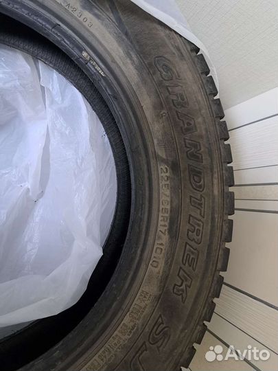 Yokohama AVS Sport V102 225/65 R17