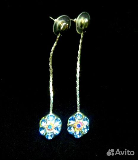 Сережки. Бижутерия. Одеты раз