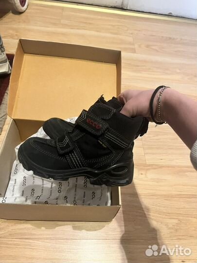 Кроссовки зимние