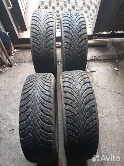 Goodyear UltraGrip Extreme 195/65 R15 91T