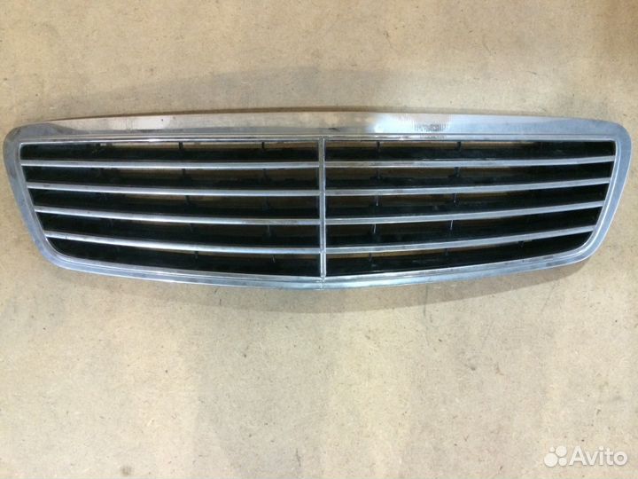 Решетка радиатора Mercedes w220