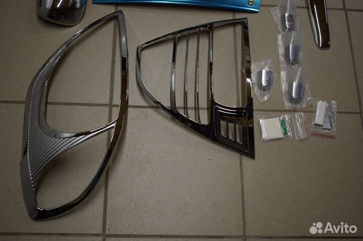 Toyota Corolla 2001-2003г. накладки