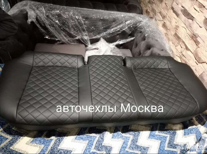 Авточехлы из экокожи Ромб черный модельные премиум