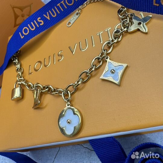 Браслет Louis Vuitton в золотом цвете