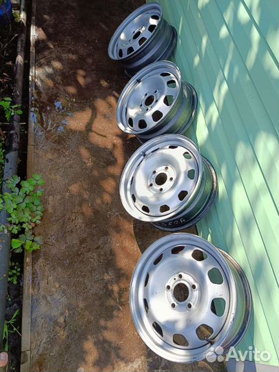 Продам диски штамп R16