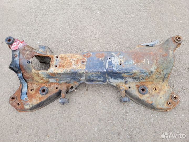 Подрамник передний на Mitsubishi Galant 8