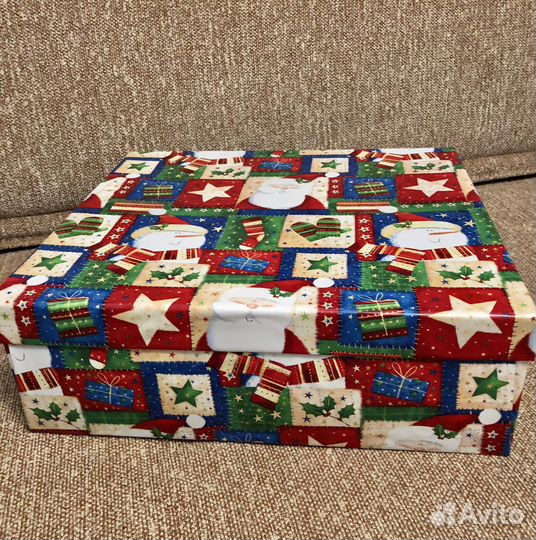 Коробка подарочная новогодняя