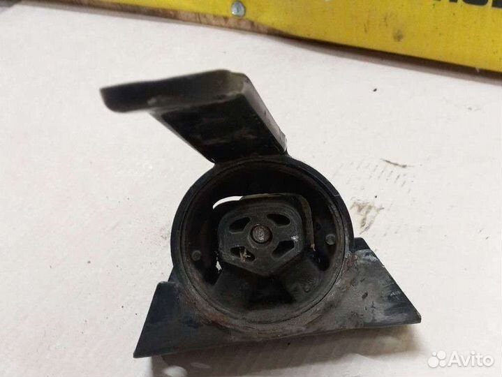 Подушка кпп Шевроле Реззо