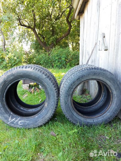 Dunlop SP Winter Ice 07 215/65 R16