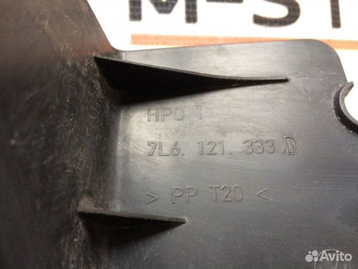 Воздуховод радиатора передний левый Volkswagen