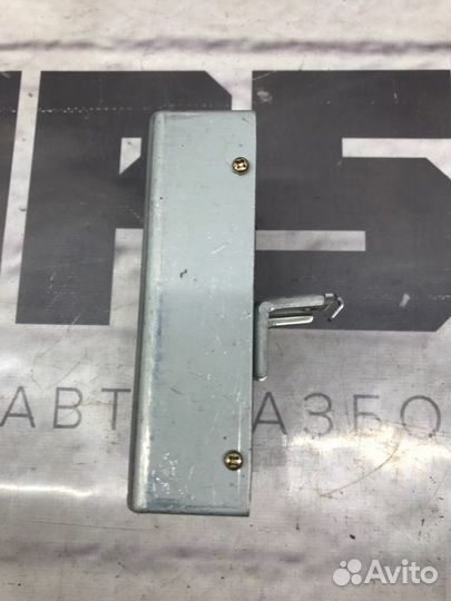 Блок управления топливным насосом Infiniti M35 Y50