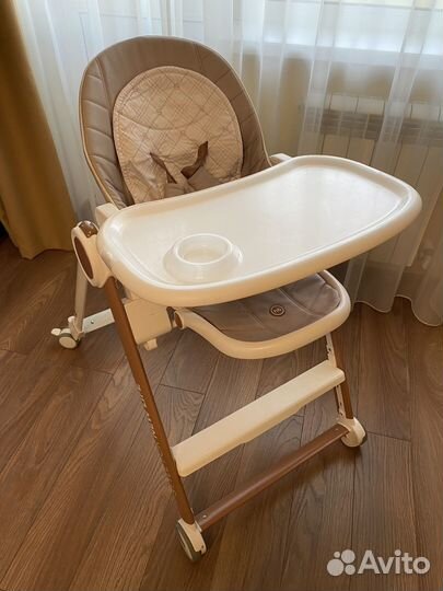 Детский стульчик для кормления