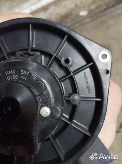 Вентилятор печки Mitsubishi Lancer 9