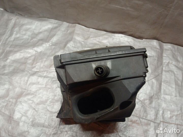 1J0129607AE Корпус воздушного фильтра VW 1.9 TDI