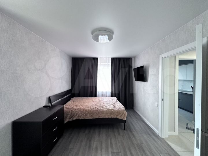 2-к. квартира, 56 м², 8/12 эт.