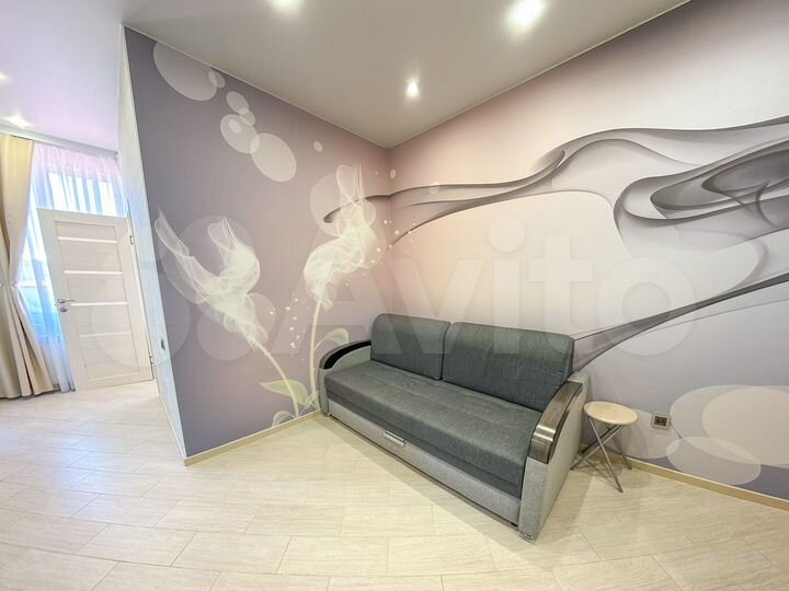 2-к. квартира, 30 м², 3/3 эт.