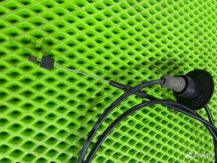 Трос открывания капота Peugeot 308