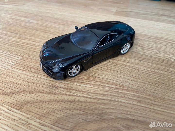 Alfa Romeo 8C Competizione 1:32Bburago