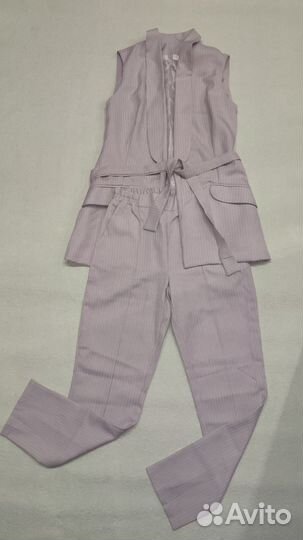 Брючный костюм с жилетом, р.44