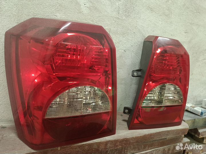 Фонари задние додж калибер