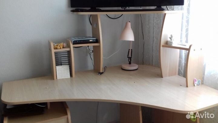 Компьютерный стол