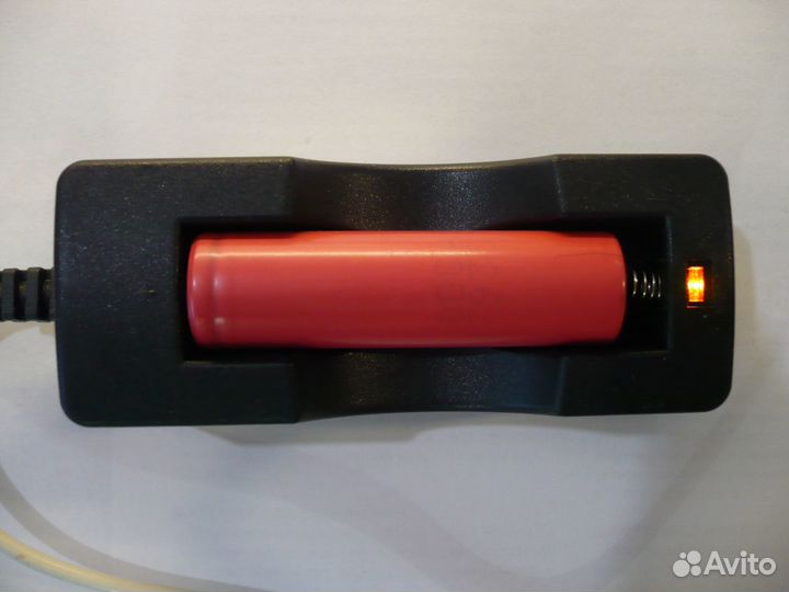 Зарядное устройство литиевых аккумуляторов 18650