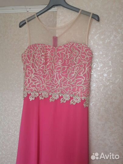 Вечернее платье