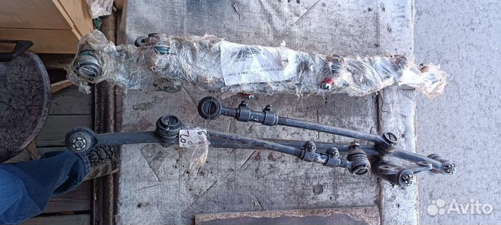 Кулак поворотный в сборе на Волгу