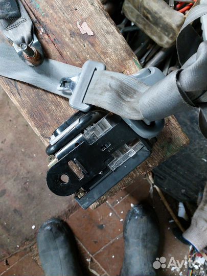 Ремень безопасности передний правый Хендай Акцент