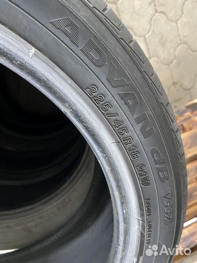 Yokohama Advan dB V552 225/45 R18
