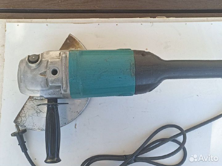 Уши болгарка makita 230 9069 2000 watt