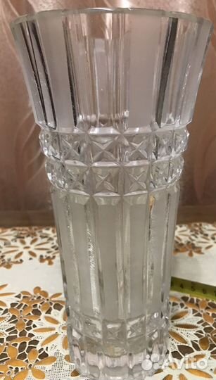 Хрустальная ваза