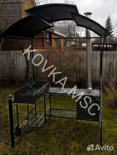 Мангал с крышей