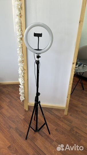 Кольцевая лампа 26 см