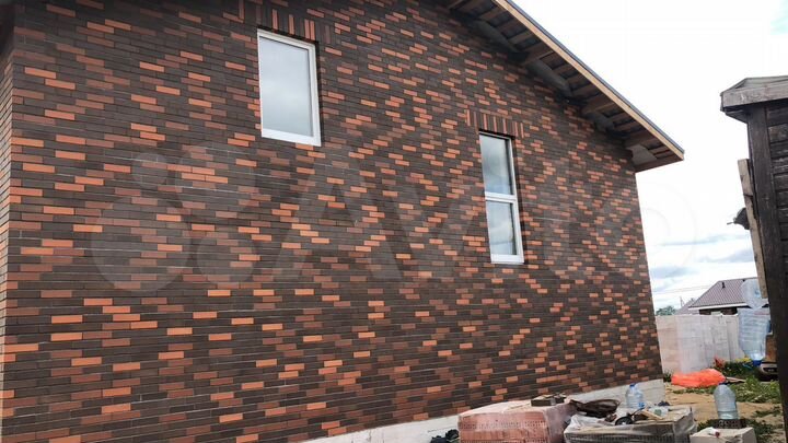 Дом 180 м² на участке 11 сот.