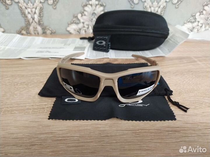 Очки Oakley Shock Tube