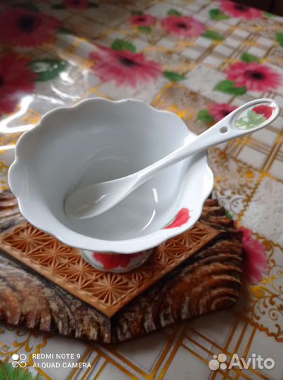 Креманка с ложечкой