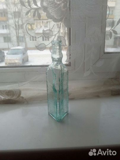 Старинный флакон