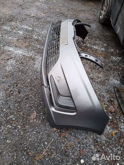 Передний бампер Kia Rio 3 оригинал