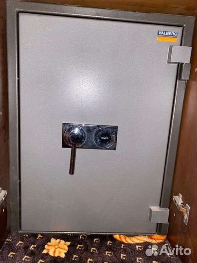 Вскрытие замков,авто,дверей,сейфов,замена замков