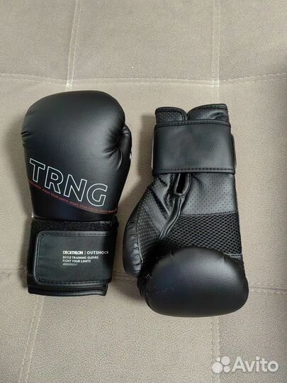 Перчатки для единоборств
