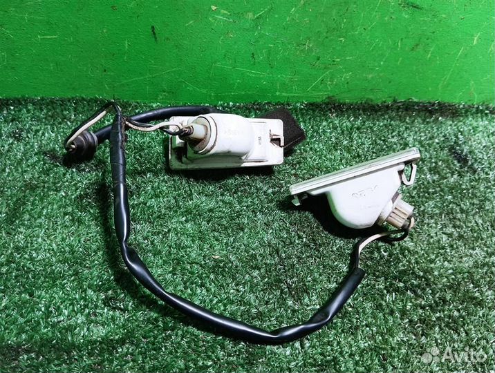 Фонарь подсветки номерного знака Ssangyong Rexton