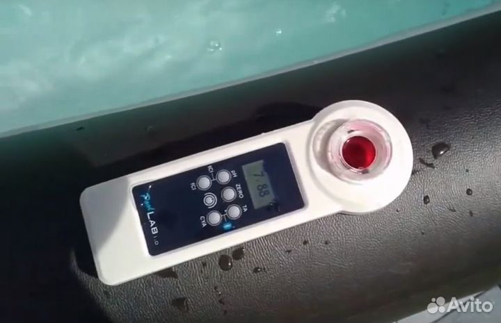 Чистка и обслуживание бассейна