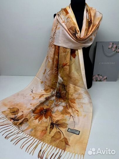 Шарфы платки палантины новые