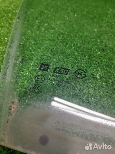 Стекло передней правой двери шевроле лачетти